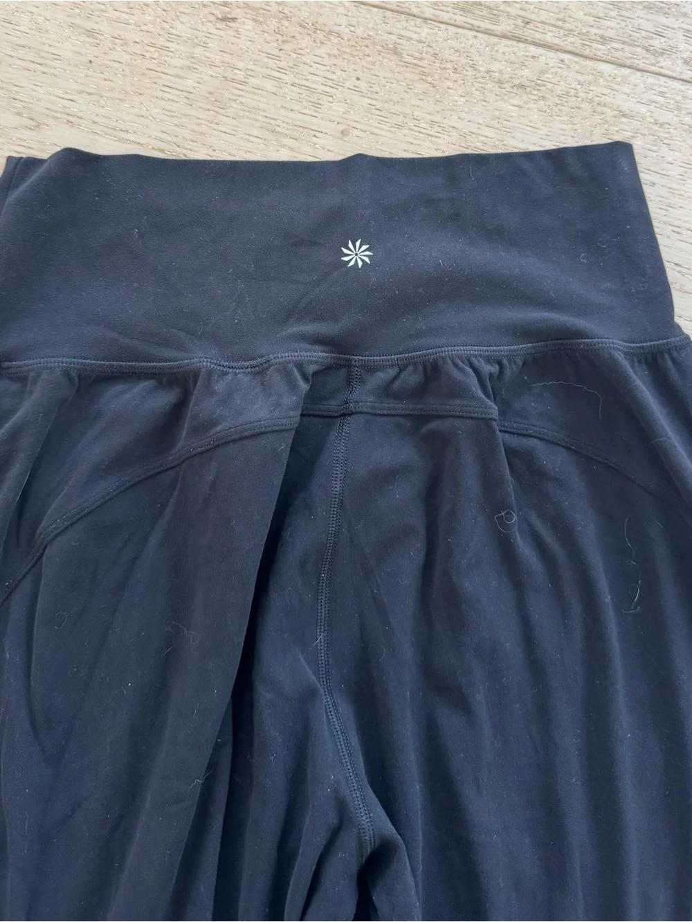 Athleta Salutation Jogger Pants Women S black Leggings High Rise